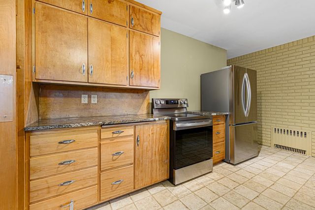 358 4th Street, Gaylord, MN 55334