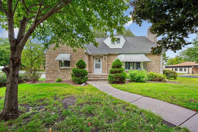 358 4th Street, Gaylord, MN 55334