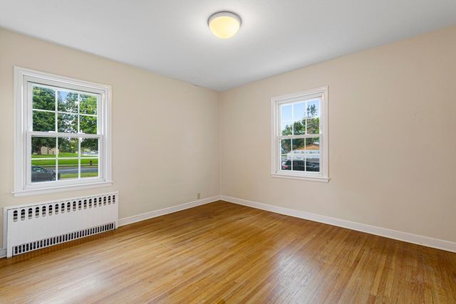 358 4th Street, Gaylord, MN 55334