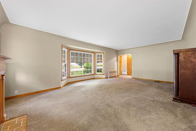 358 4th Street, Gaylord, MN 55334