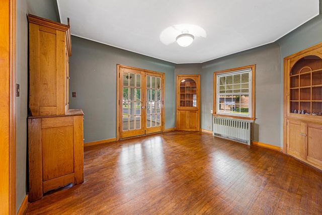 358 4th Street, Gaylord, MN 55334