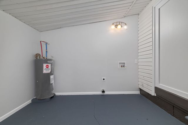 225 Vine Cir, Loretto, TN 38469