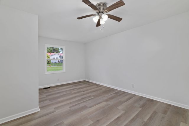 225 Vine Cir, Loretto, TN 38469