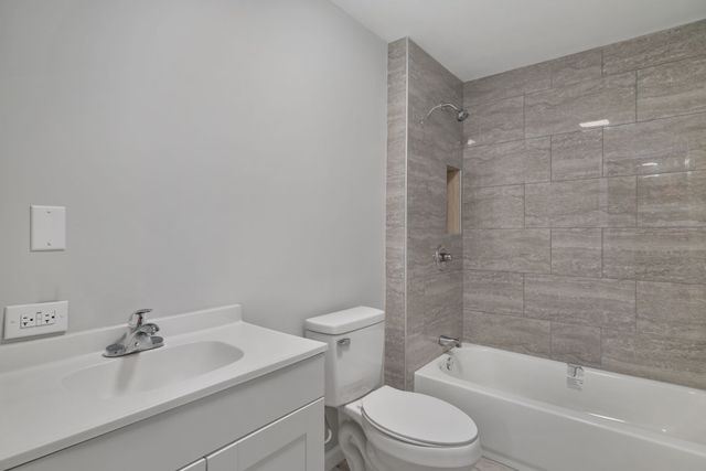 225 Vine Cir, Loretto, TN 38469