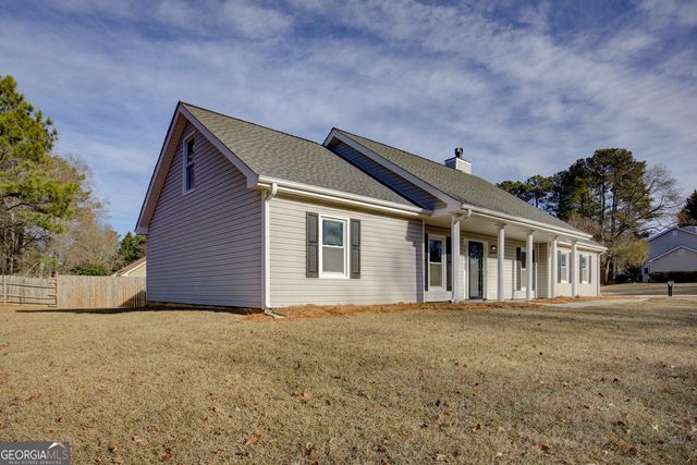 4100 Fox Chase Drive, Loganville, GA 30052