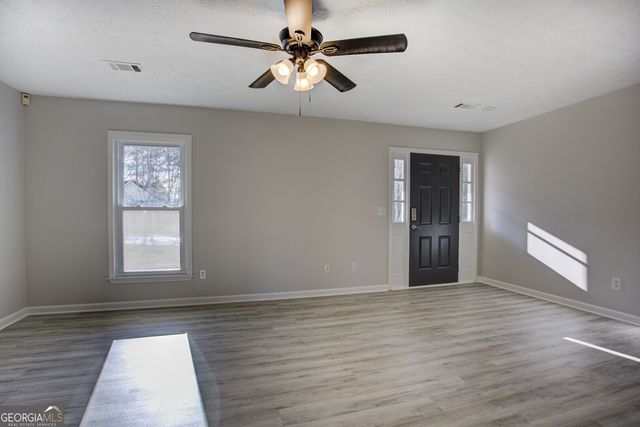 4100 Fox Chase Drive, Loganville, GA 30052