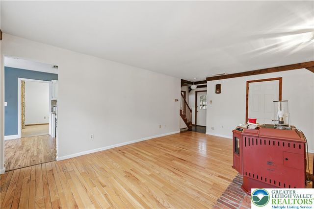 2205 Meadow Lane Drive, Forks Twp, PA 18040