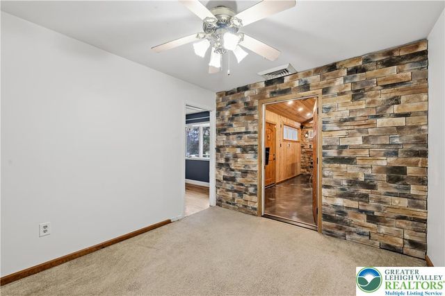 2205 Meadow Lane Drive, Forks Twp, PA 18040