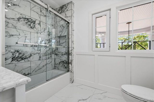 300 Demott Avenue, Rockville Centre, NY 11570