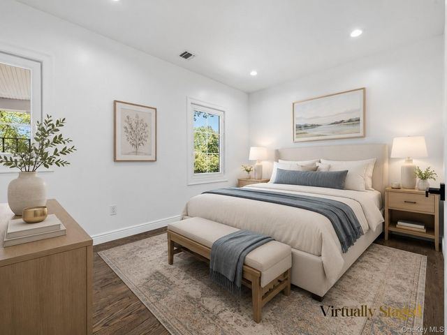 300 Demott Avenue, Rockville Centre, NY 11570
