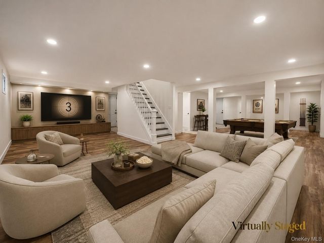 300 Demott Avenue, Rockville Centre, NY 11570