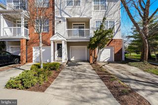 13070 MARCEY CREEK RD #13070, Herndon, VA 20171