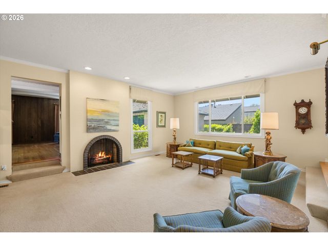 11150 Sw FOOTHILL Dr, Portland, OR 97225