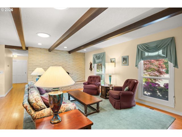 11150 Sw FOOTHILL Dr, Portland, OR 97225