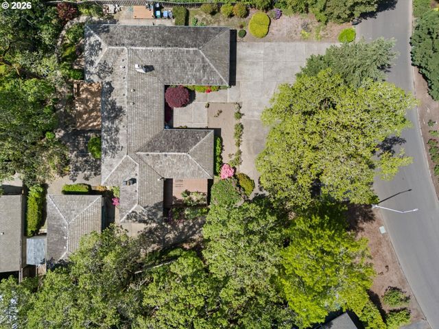 11150 Sw FOOTHILL Dr, Portland, OR 97225