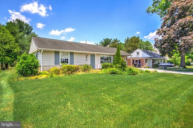 2707 KIMBERLY RD, Lancaster, PA 17603