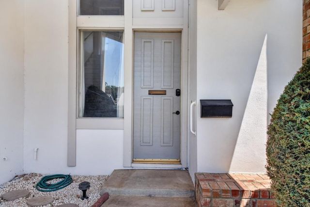 5900 Brittany Way, Citrus Heights, CA 95610