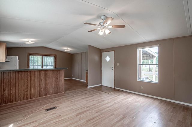 1345 Fm 405 Road 1, Riverside, TX 77320