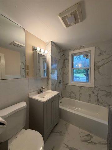 1017-1019 Canterbury St 2, Boston, MA 02131