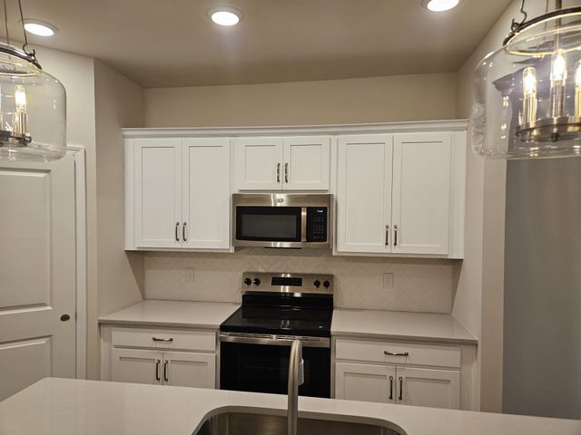 403 W Stonehaus Crossing, Antioch, TN 37013