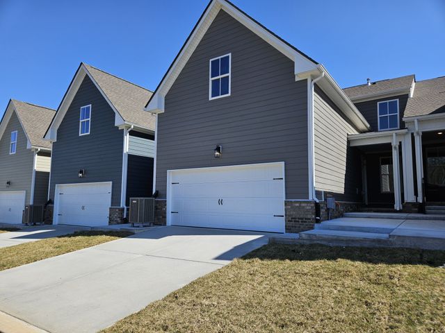 403 W Stonehaus Crossing, Antioch, TN 37013