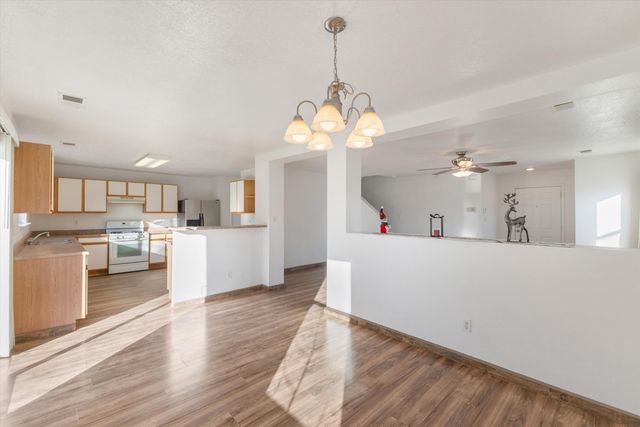 7701 La Brea Street NE, Albuquerque, NM 87113