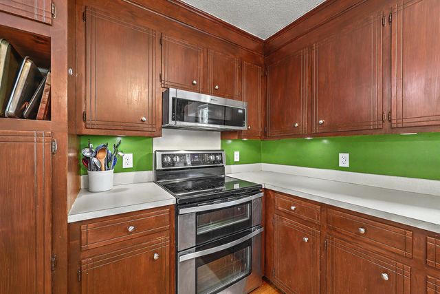 97 Nightingale Manor, Charleston, SC 29418