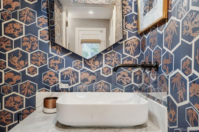 10 S Lincoln Street, Denver, CO 80209