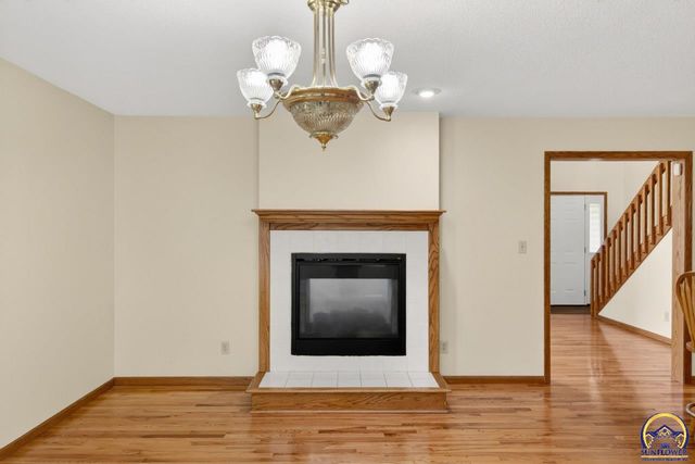 2217 SW Pondview DR, Topeka, KS 66614