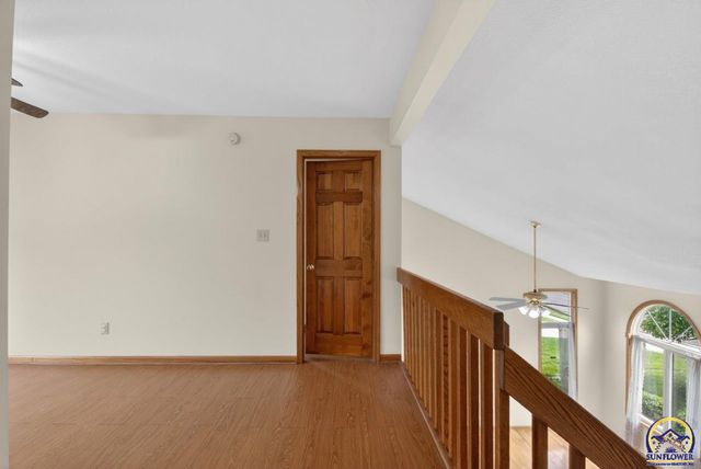 2217 SW Pondview DR, Topeka, KS 66614