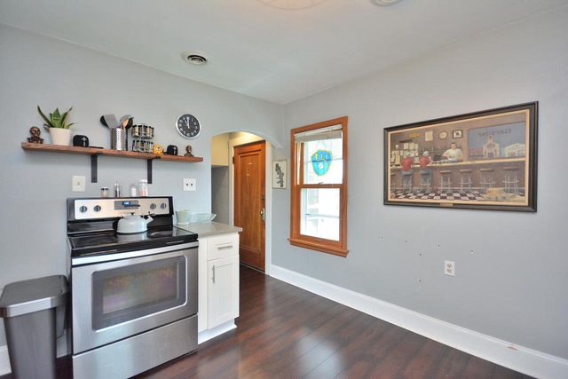 3662 S Ahmedi AVENUE, Saint Francis, WI 53235