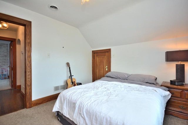 3662 S Ahmedi AVENUE, Saint Francis, WI 53235