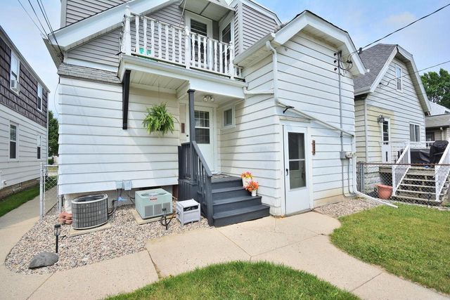 3662 S Ahmedi AVENUE, Saint Francis, WI 53235