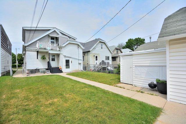3662 S Ahmedi AVENUE, Saint Francis, WI 53235