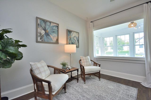 3662 S Ahmedi AVENUE, Saint Francis, WI 53235