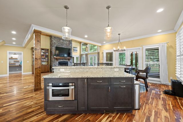 365 Lookout View Drive, Jasper, TN 37347