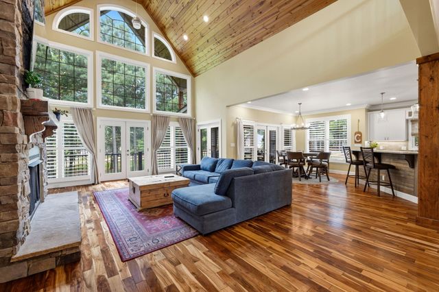 365 Lookout View Drive, Jasper, TN 37347