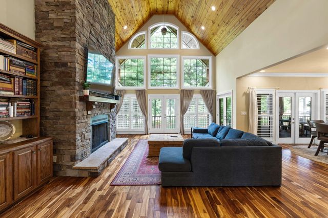365 Lookout View Drive, Jasper, TN 37347