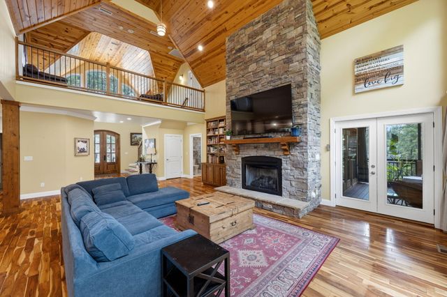 365 Lookout View Drive, Jasper, TN 37347