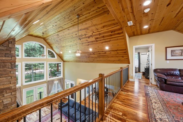 365 Lookout View Drive, Jasper, TN 37347