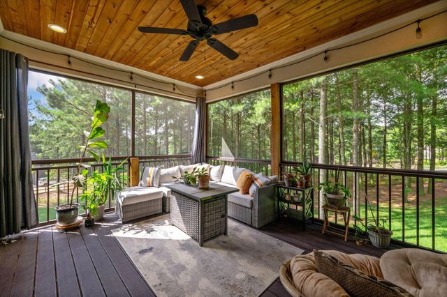 365 Lookout View Drive, Jasper, TN 37347
