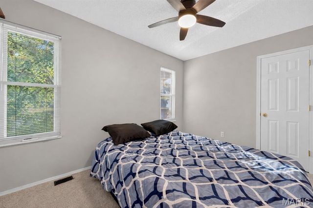 1019 Pocono Trail, Ballwin, MO 63021