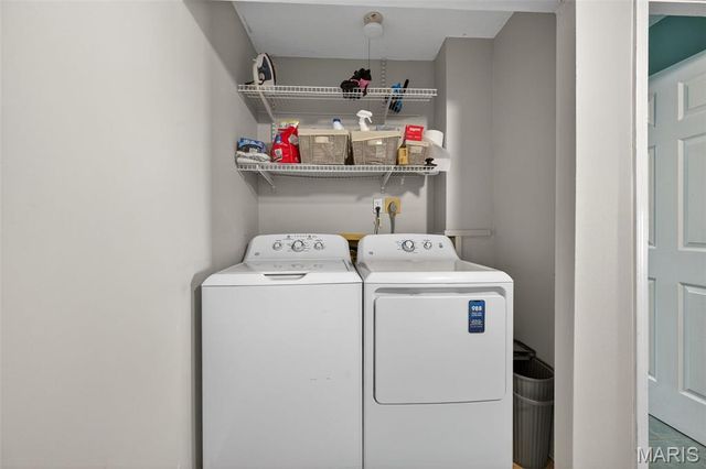 1019 Pocono Trail, Ballwin, MO 63021