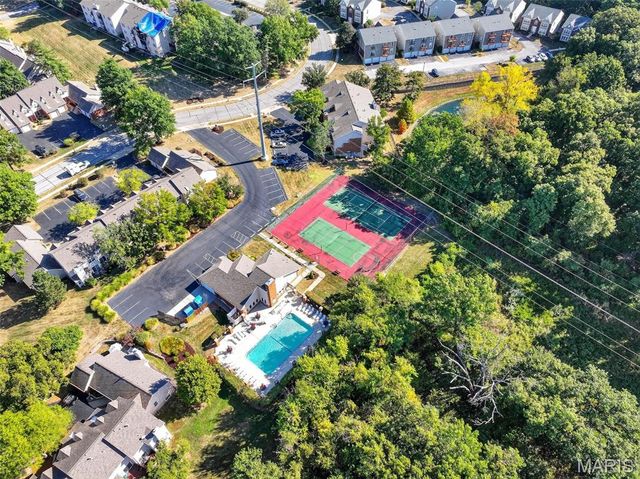 1019 Pocono Trail, Ballwin, MO 63021