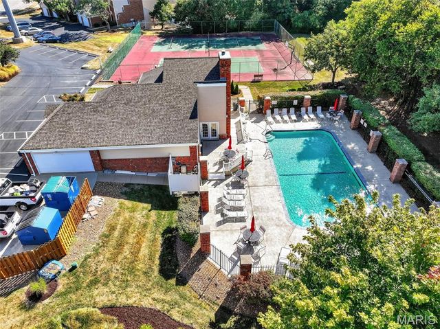 1019 Pocono Trail, Ballwin, MO 63021