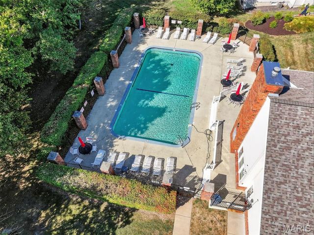 1019 Pocono Trail, Ballwin, MO 63021