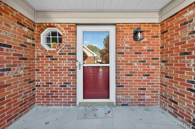 1019 Pocono Trail, Ballwin, MO 63021