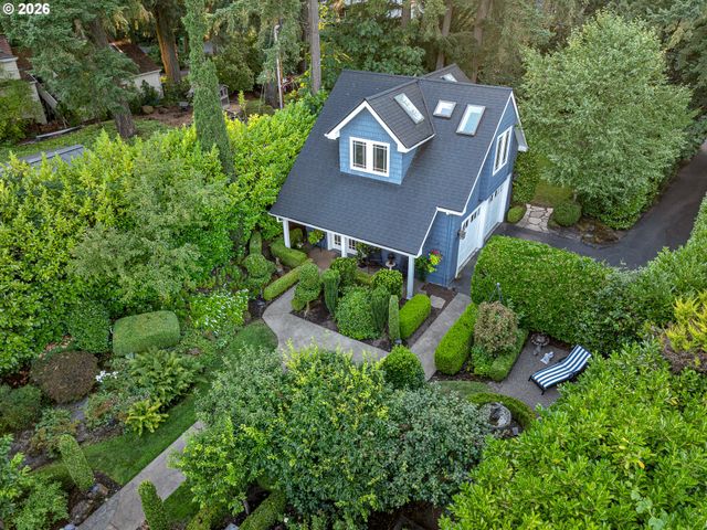 17332 LAKE HAVEN Dr, Lake Oswego, OR 97035