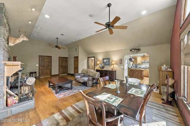 33 Havens Bridge Road, Farmingdale, NJ 07727