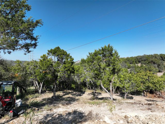 19516 Bee Creek Tavern RD, Spicewood, TX 78669